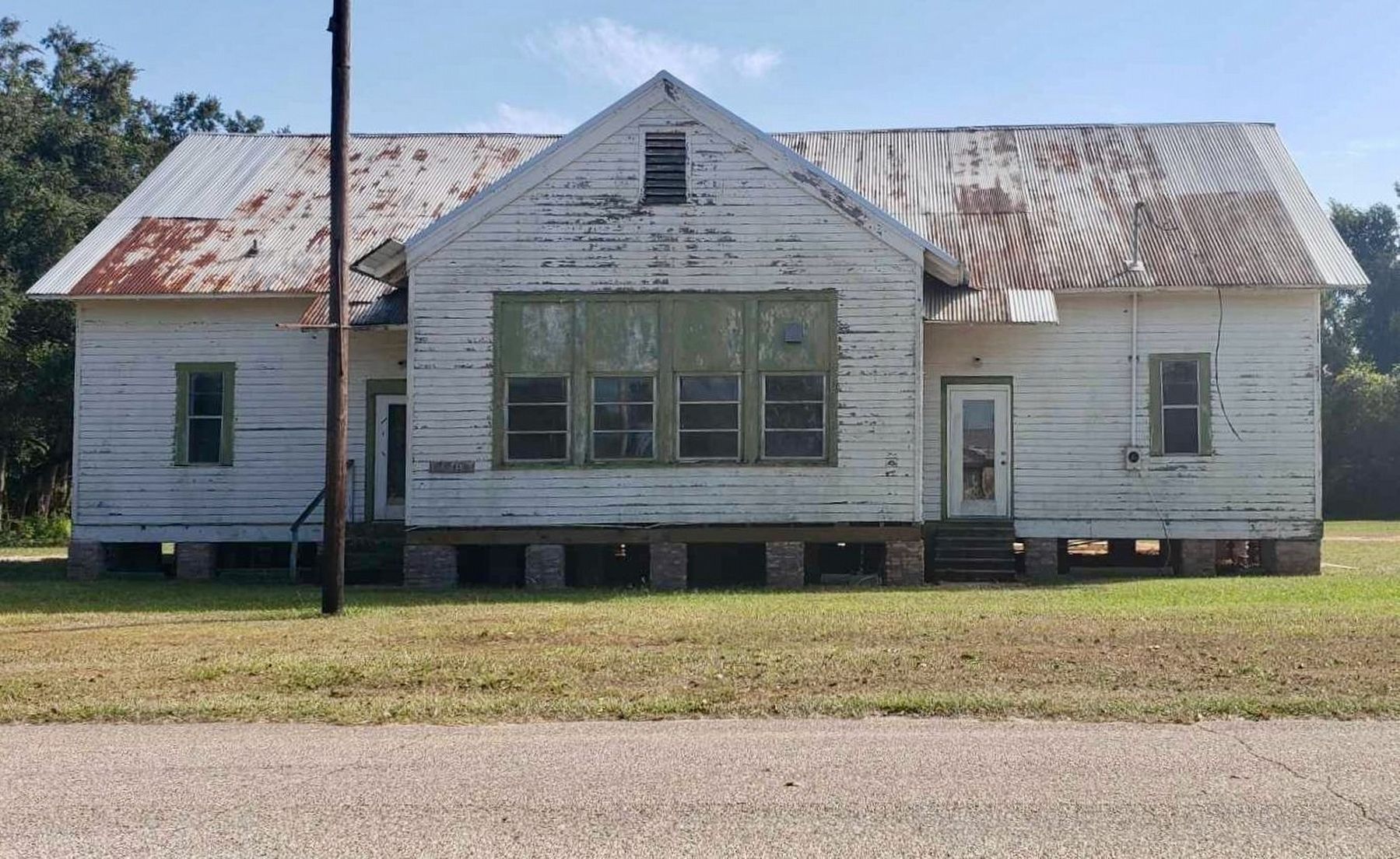 Barnwell Community Center image. Click for full size.