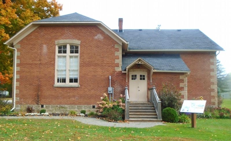Remember The Fallen Marker at the Red Brick School image. Click for full size.