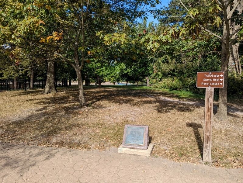 Starved Rock Marker image. Click for full size.