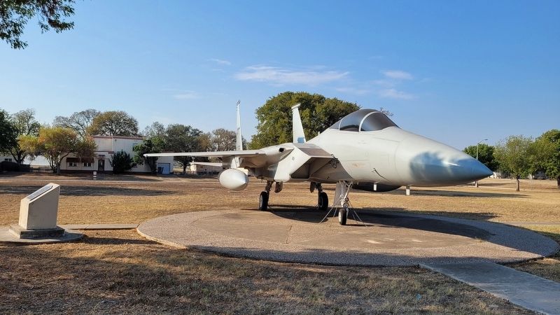 The front view of the F-15A "Eagle" and Marker. Click for full size. The front view of the F-15A "Eagle" and Marker image. Click for full size.