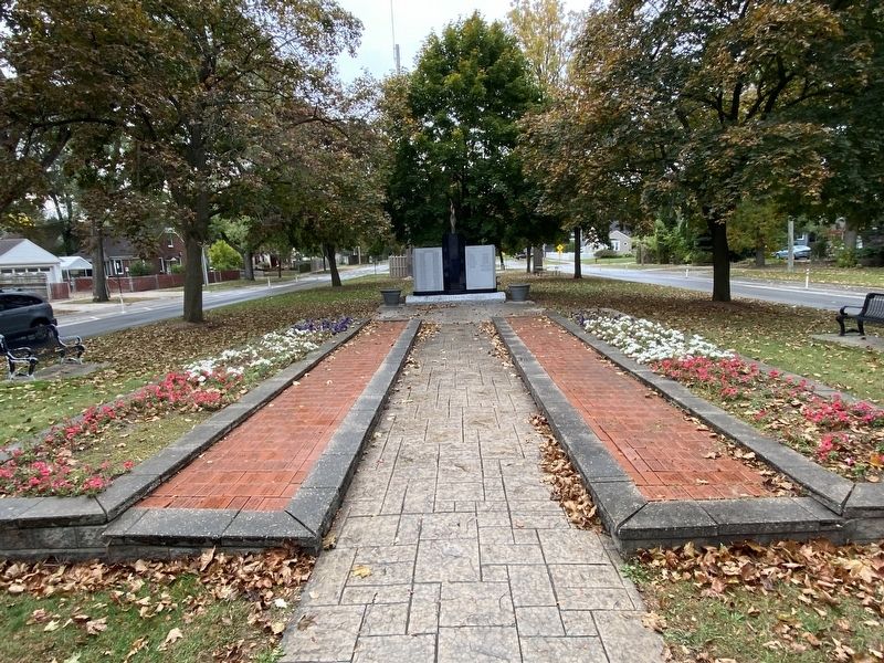 Ferndale Veterans Memorial image. Click for full size.
