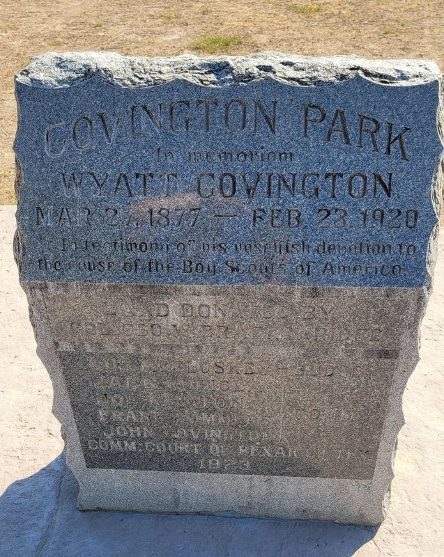 Covington Park Dedication Marker image. Click for full size.