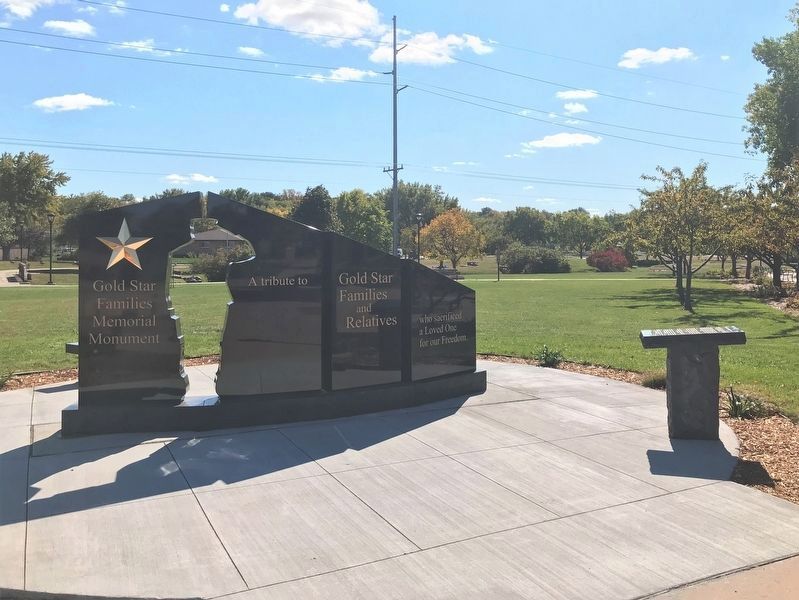 Gold Star Families Memorial Monument & Marker image. Click for full size.