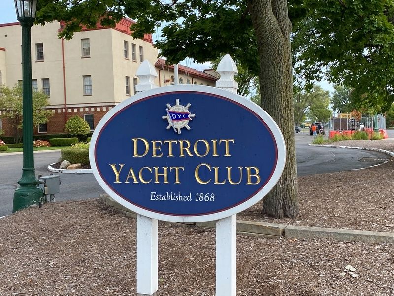Detroit Yacht Club image. Click for full size.