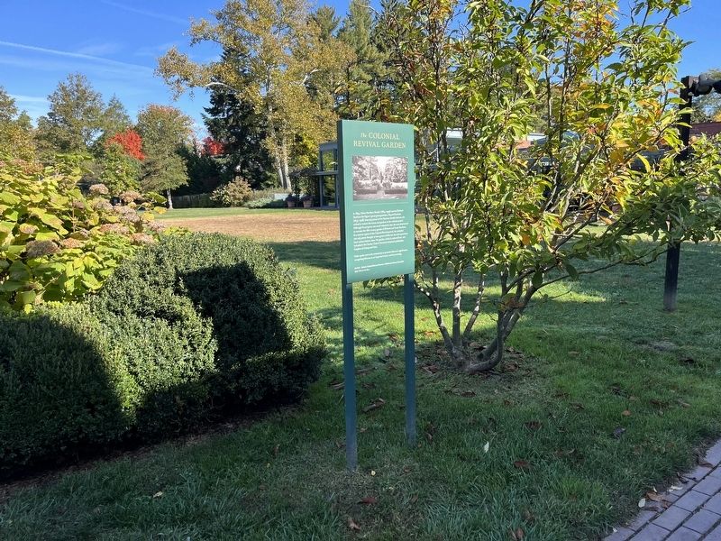 The Colonial Revival Garden Marker image. Click for full size.