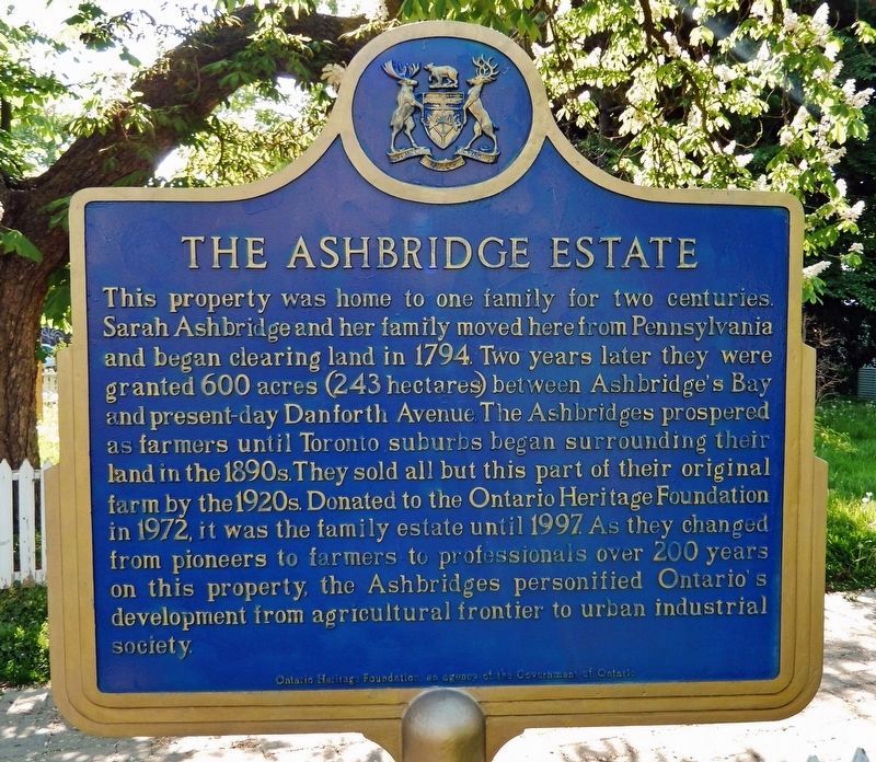 The Ashbridge Estate (<i>east side of marker</i>) image. Click for full size.