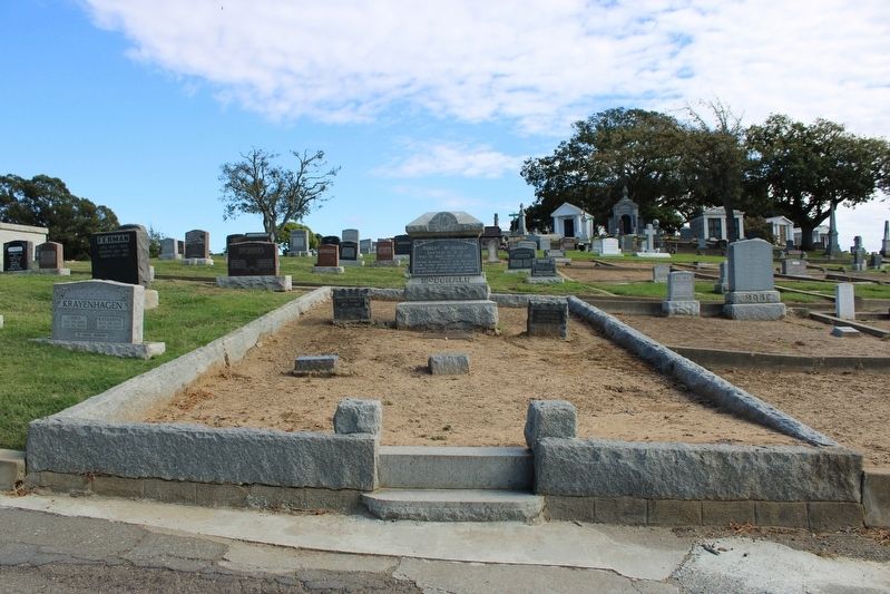 Robert McDonald Marker. Click for full size. Robert McDonald Marker image. Click for full size.