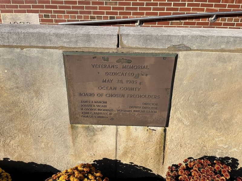 Veterans Memorial image. Click for full size.
