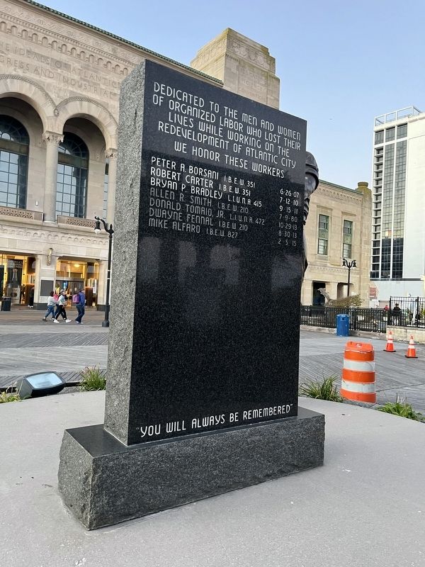 The Workers' Memorial Monument image. Click for full size.