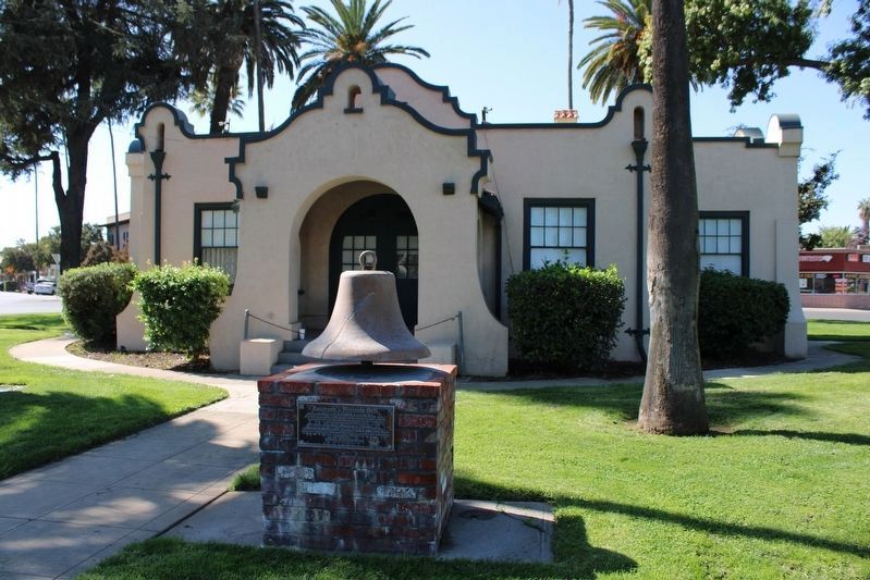 Bell and Marker Behind Historical Society Museum. Click for full size. Bell and Marker Behind Historical Society Museum image. Click for full size.