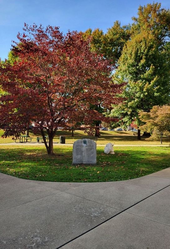 Revolutionary War Memorial image. Click for full size.