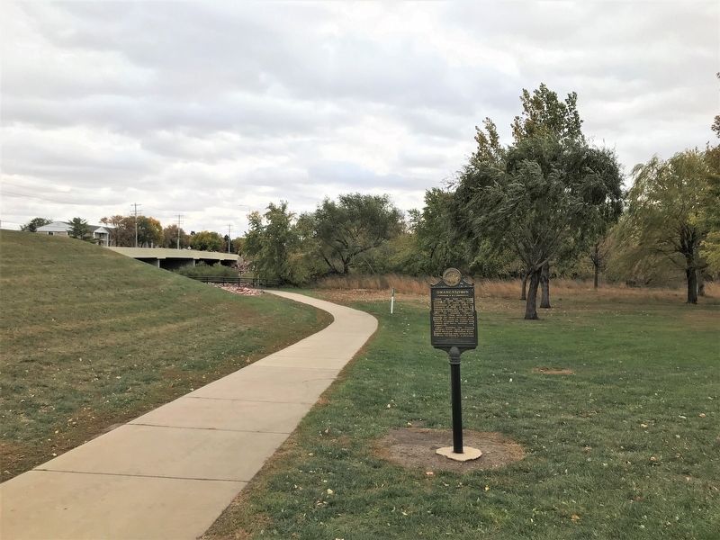 Owancatowin Marker, from the north image. Click for full size.