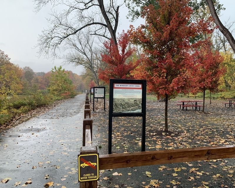 The Windsor Locks Canal Marker image. Click for full size.