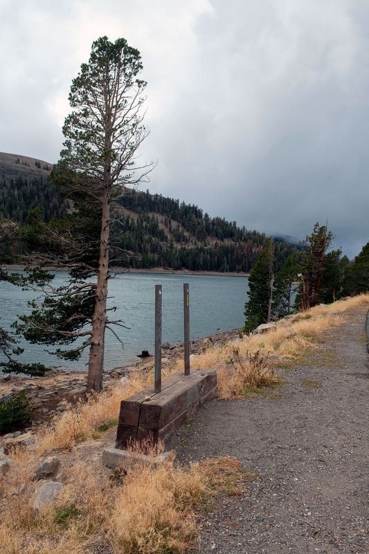 Caples Lake marker was missing when we visited the lake in October of 2022. image. Click for full size.