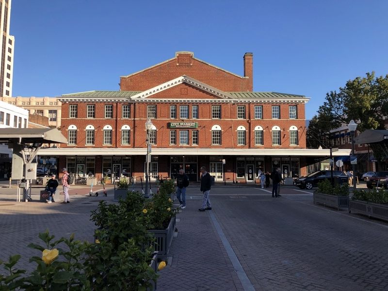 Roanoke City Market Building image. Click for full size.