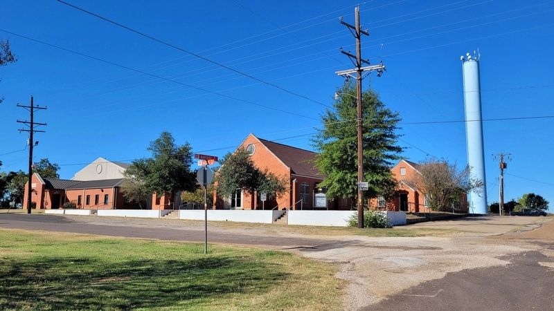 The view of the First Baptist Church of Bremond from the street image. Click for full size.