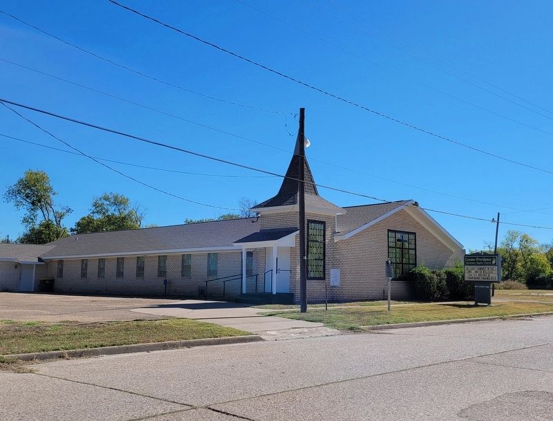 The view of the Greater Providence Missionary Baptist Church and Marker from the street image. Click for full size.