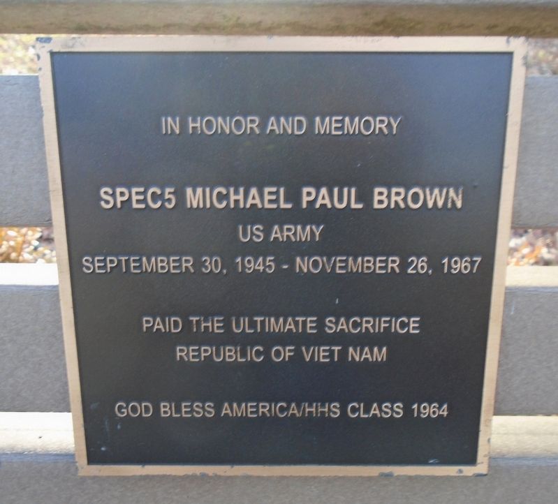HHS Veteran Classmates Michael Brown Memorial Bench Marker image. Click for full size.