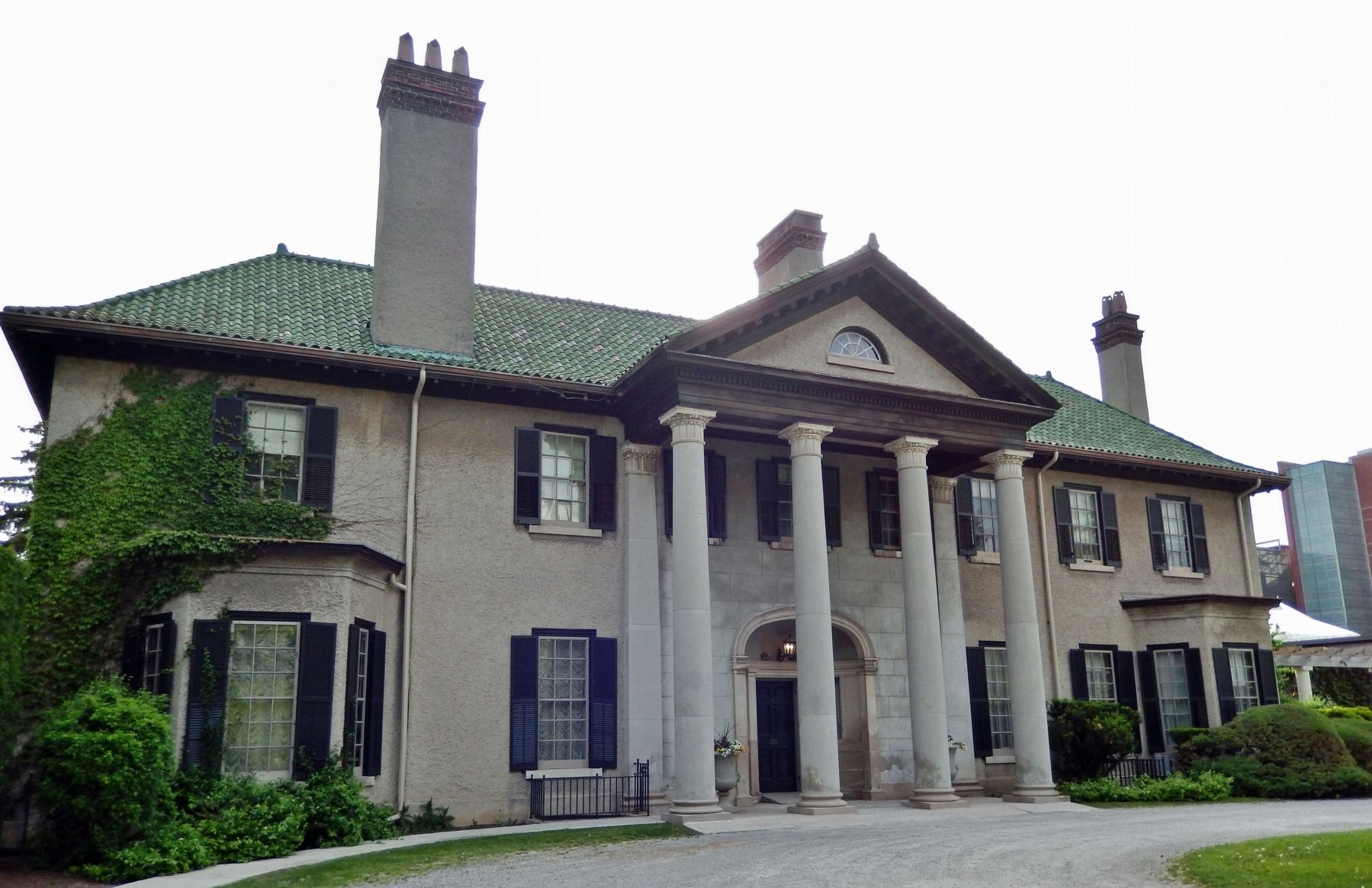McLaughlin Mansion - Parkwood Estate National Historic Site (<i>southeast elevation</i>) image. Click for full size.