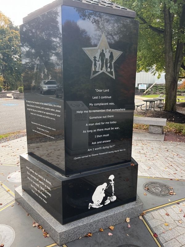 New Jersey Gold Star Family Monument image. Click for full size.