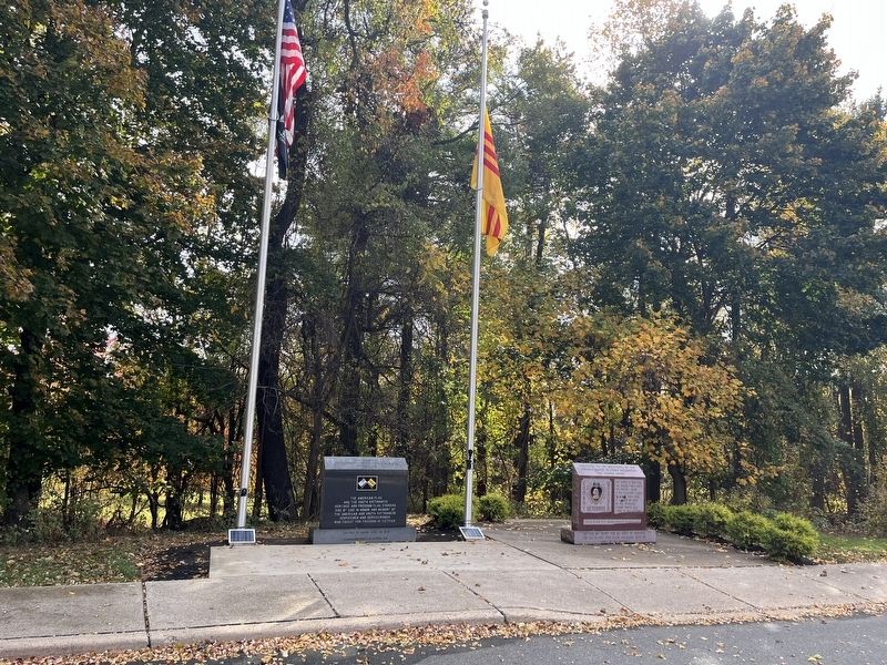 American and South Vietnamese Servicemen Memorial image. Click for full size.