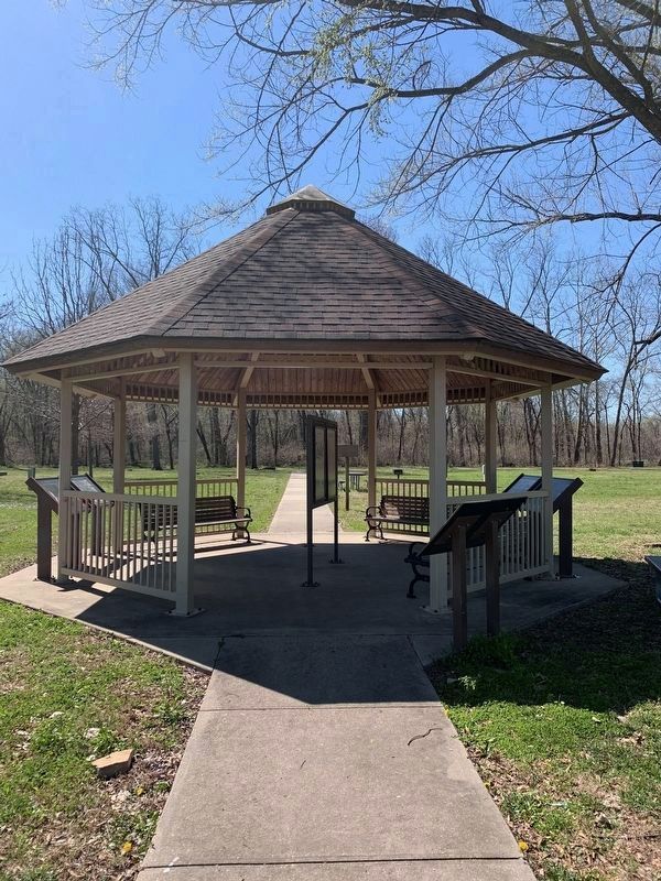 Trailside View of Gazebo and Markers image. Click for full size.