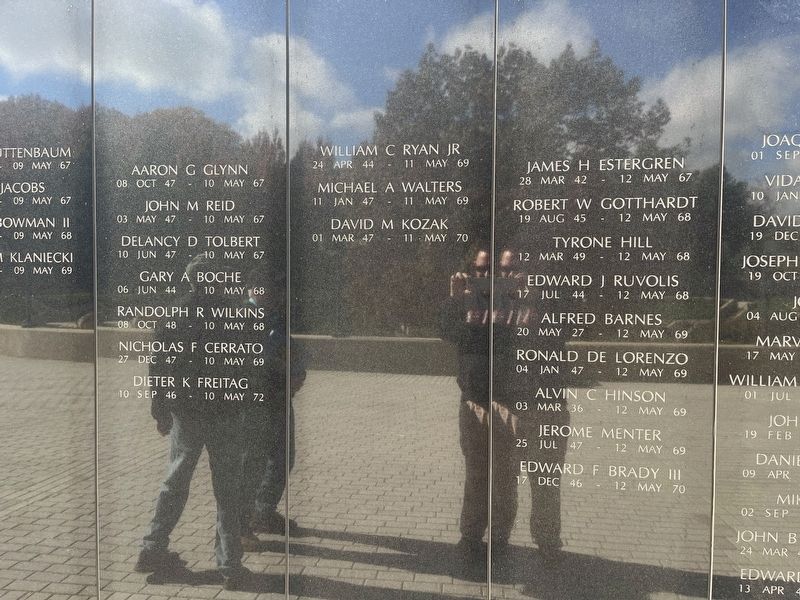 New Jersey Vietnam Veterans' Memorial image. Click for full size.