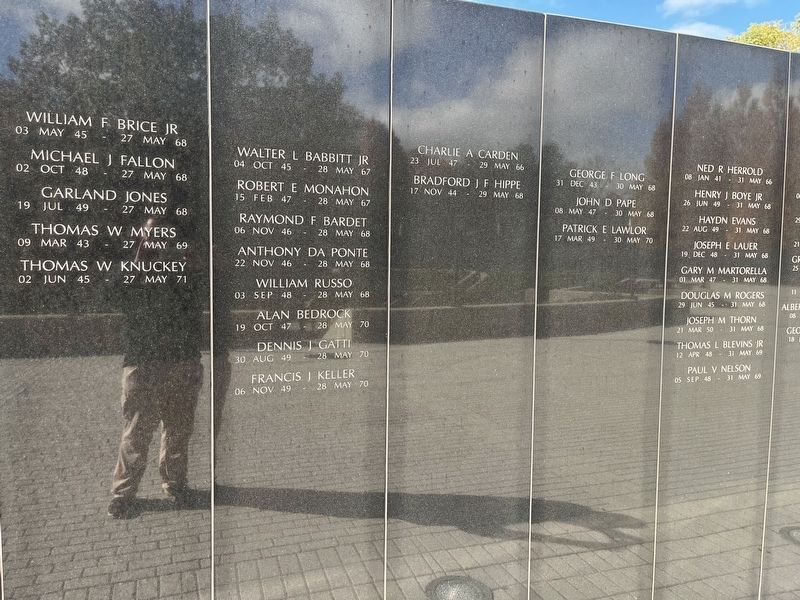 New Jersey Vietnam Veterans' Memorial image. Click for full size.