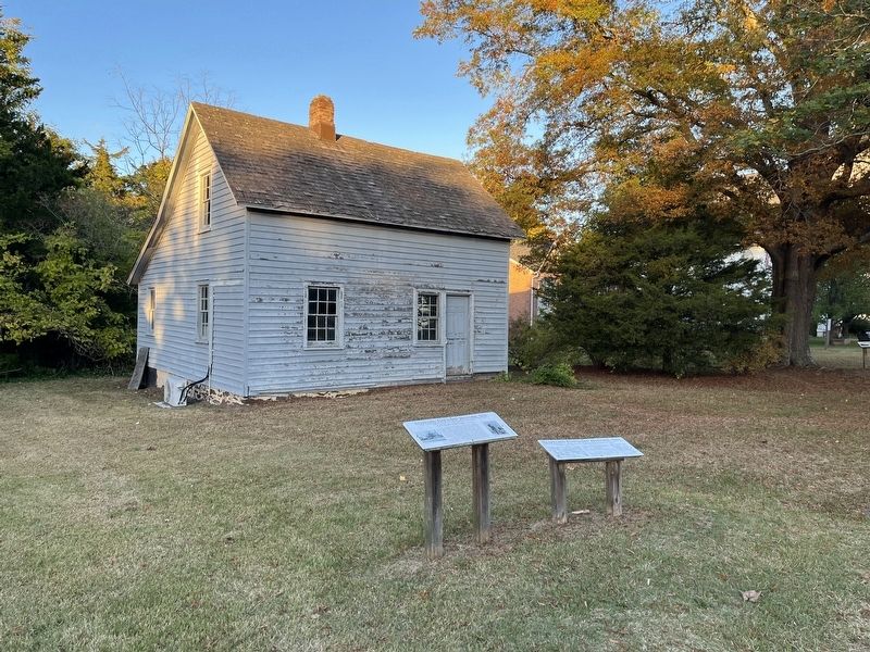 Cavalry Cottage (C. 1740) Marker image. Click for full size.