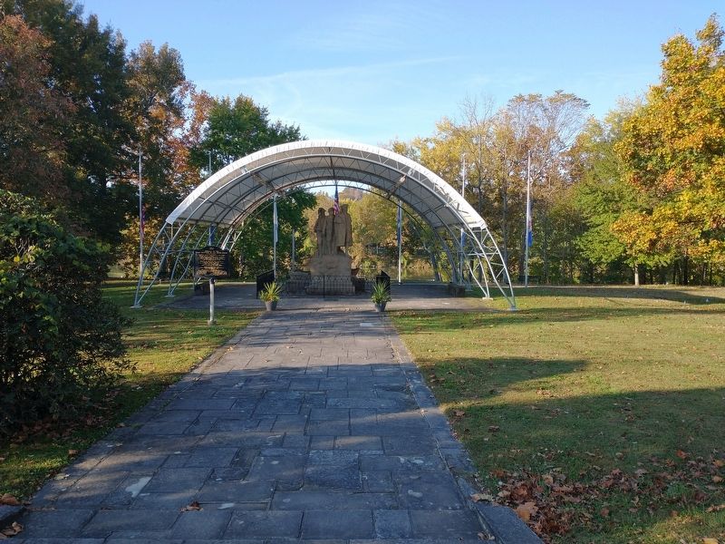 Memorial To The Start Westward Marker image. Click for full size.