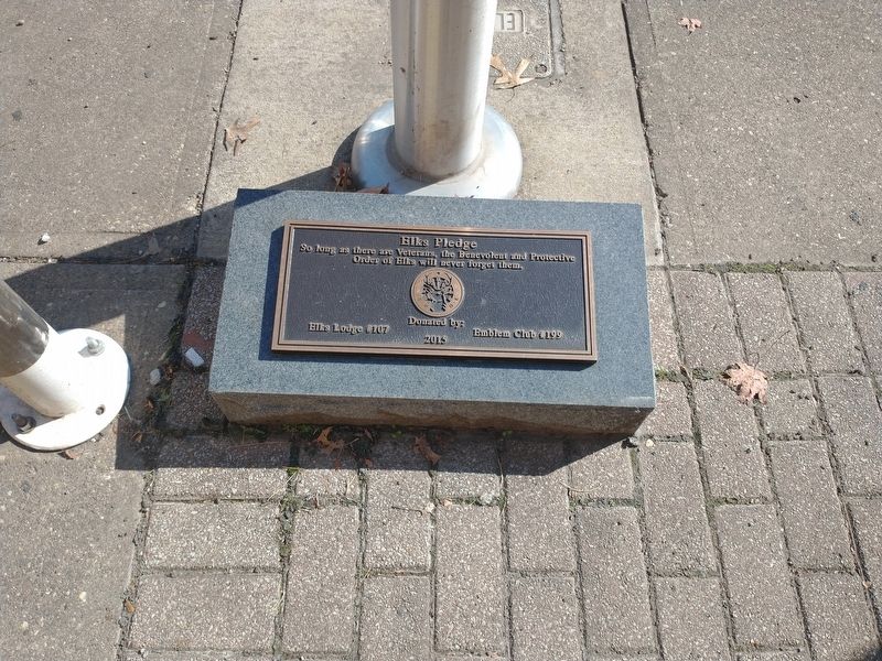 Elks Pledge Marker image. Click for full size.