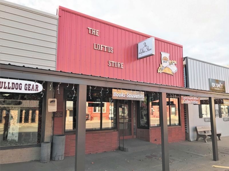 The Loftus Store & Markers image. Click for full size.