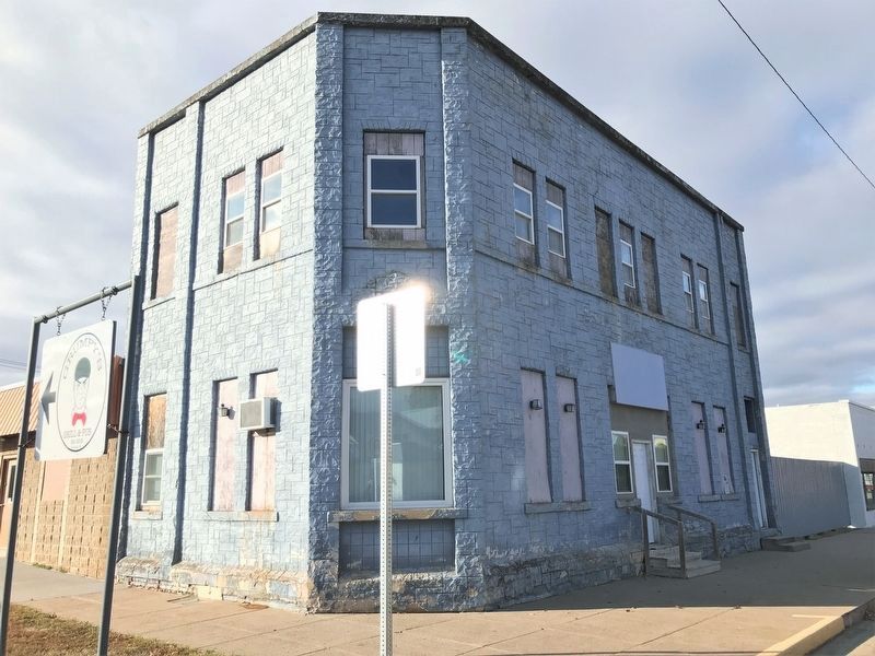 1886 Kingsbury County Bank Building image. Click for full size.