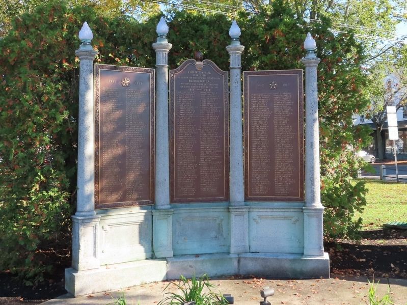 Bridgewater World War I Memorial image. Click for full size.