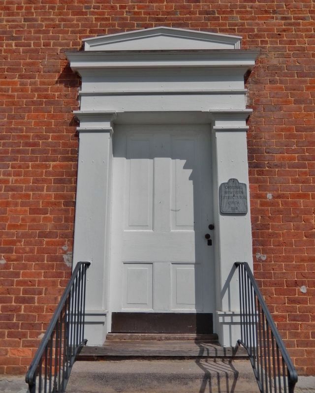 Newbern Christian Church<br>(<i>southeast entrance</i>) image. Click for full size.