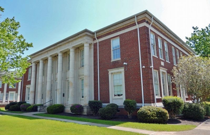 Hamrick Hall of Science (<i>southwest elevation</i>) image. Click for full size.