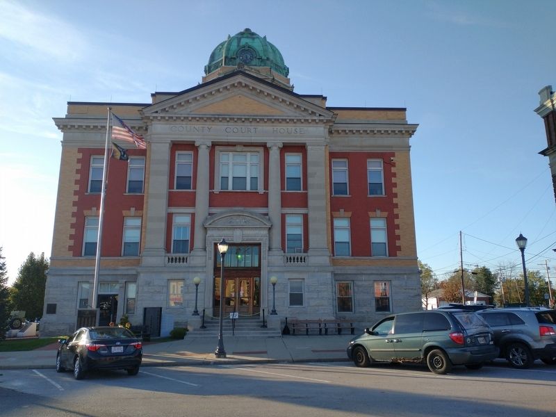 Monroe County Courthouse image. Click for full size.