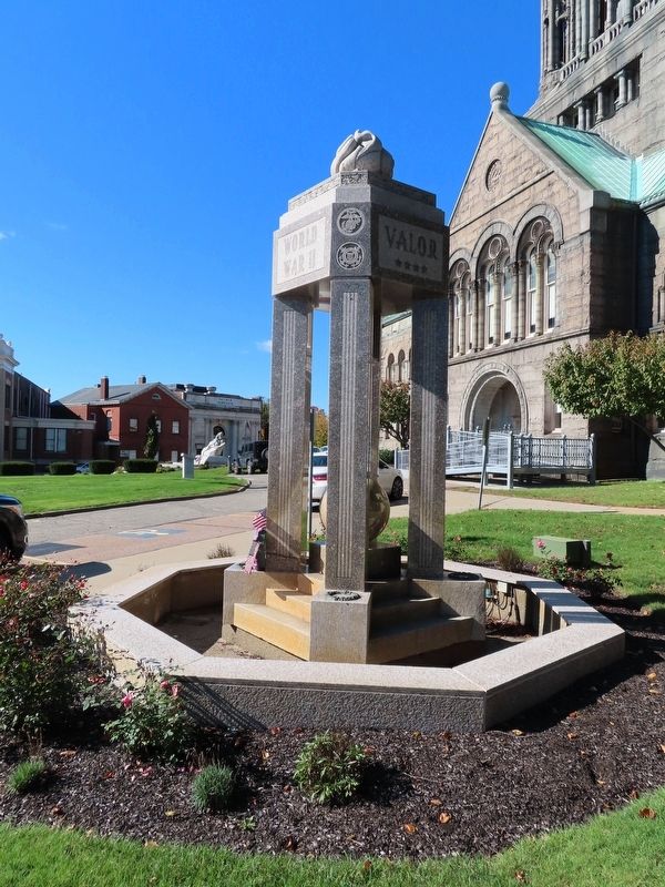 Bristol County Peace Monument image. Click for full size.