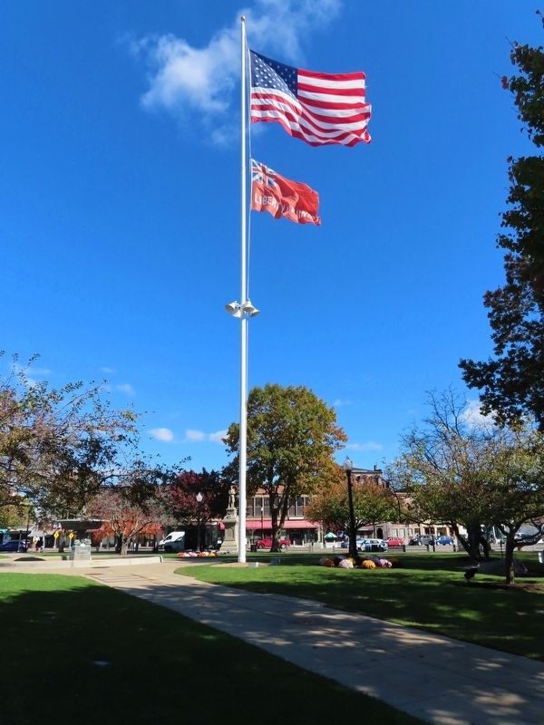 Taunton 350th Anniversary Flagpole image. Click for full size.