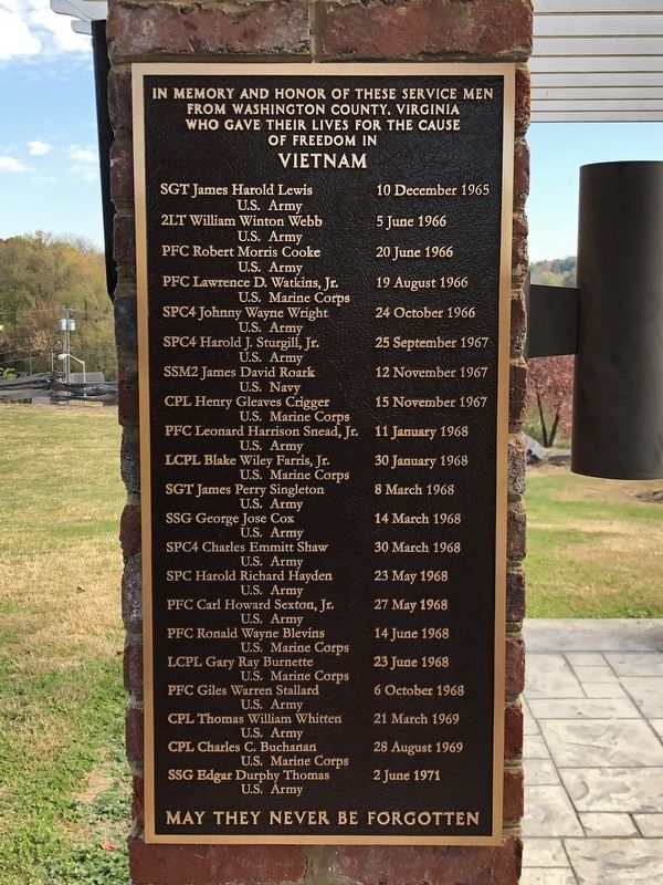 Washington County Vietnam Memorial image. Click for full size.