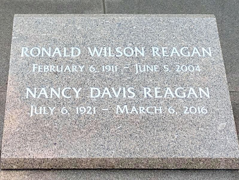 Ronald Wilson Reagan Grave Marker image. Click for full size.