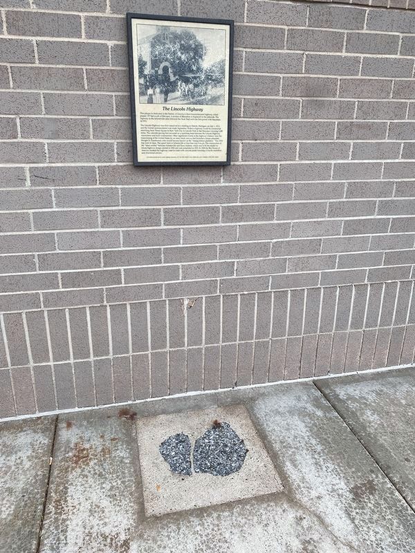 Close-up of marker and the original Macadam image. Click for full size.