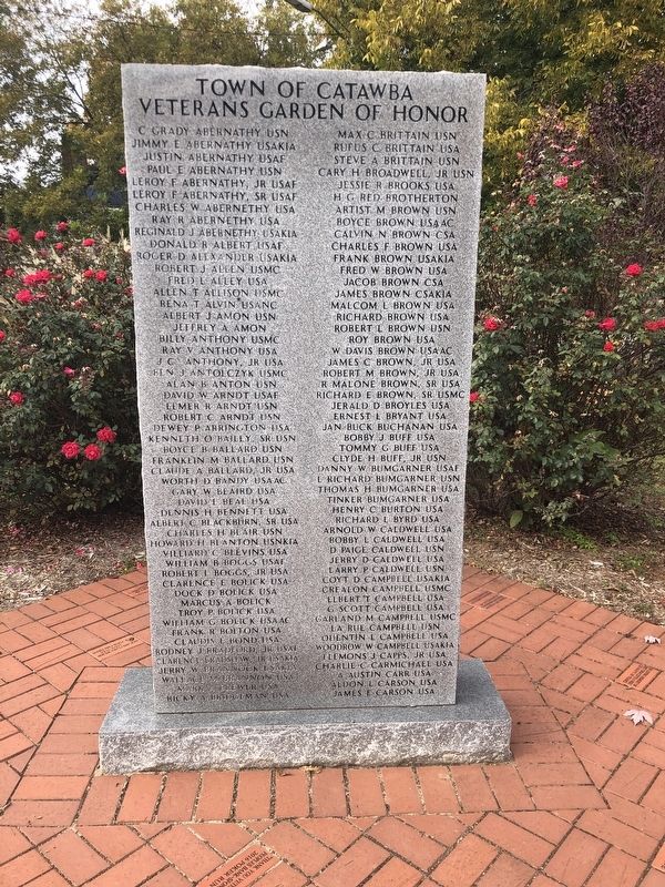 Town of Catawba Veterans Garden of Honor Marker (Abernathy-Carson) image. Click for full size.