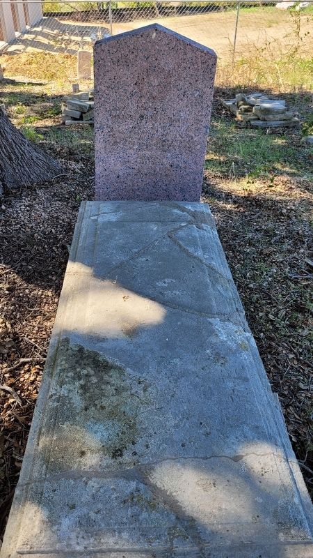 Major Robert McNutt Marker and Gravestone. Click for full size. Major Robert McNutt Marker and Gravestone image. Click for full size.