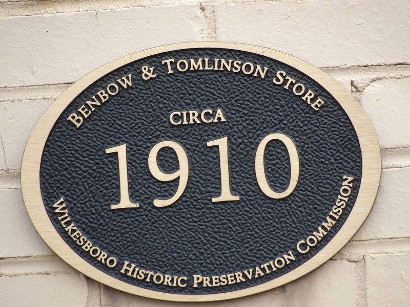 Benbow & Tomlinson Store Marker image. Click for full size.