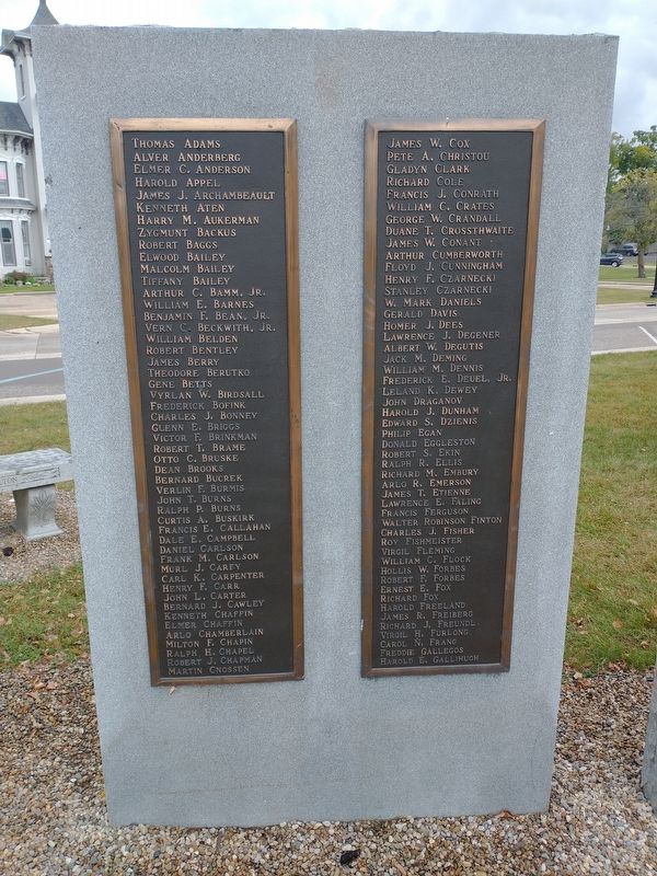 Jackson County World War II Veterans Memorial image. Click for full size.