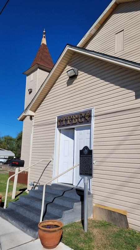 The First Baptist Church and Marker image. Click for full size.