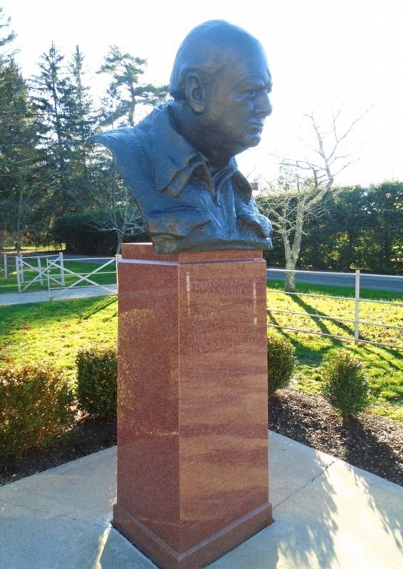 Winston Spencer Churchill Monument image. Click for full size.