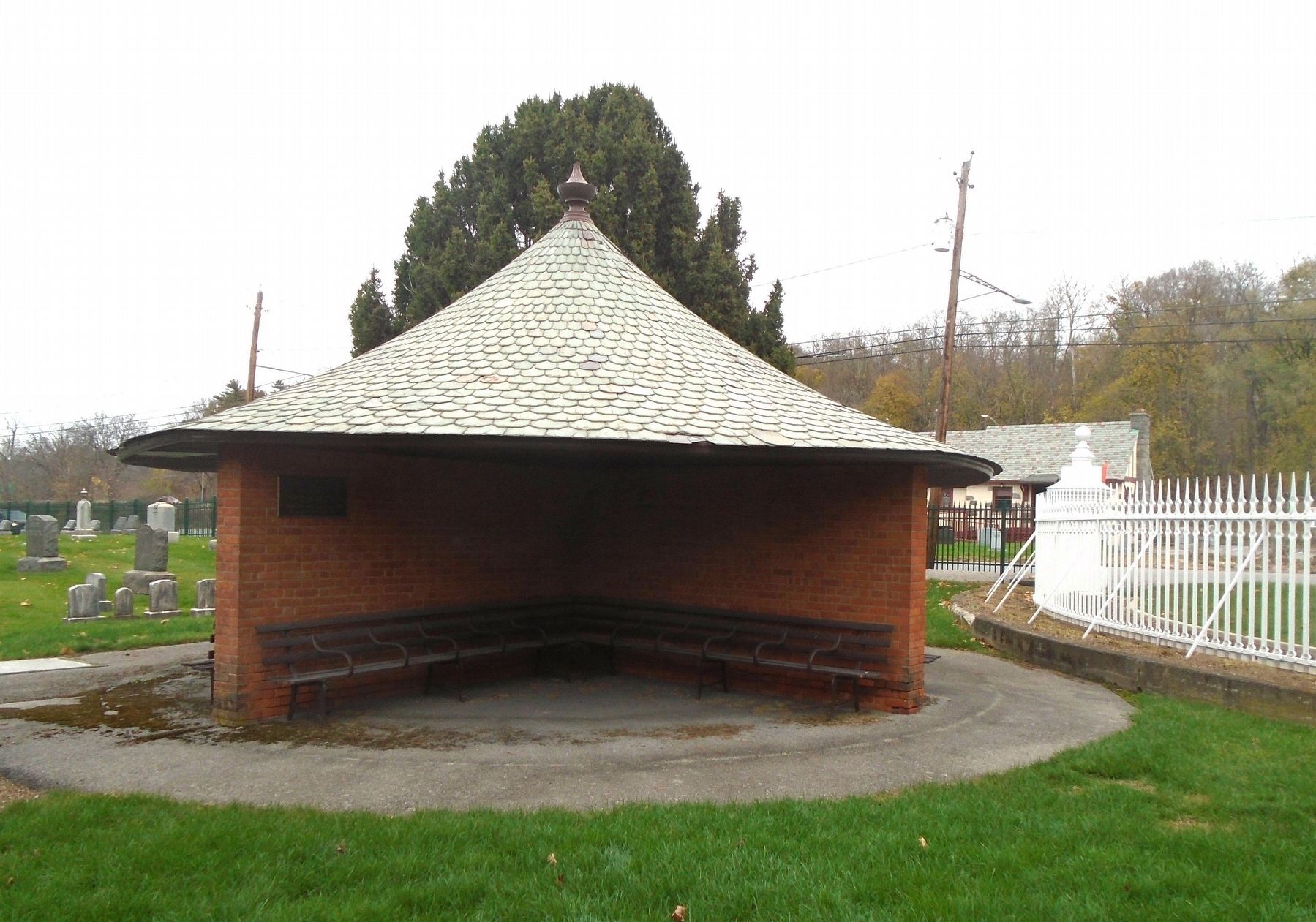 Trolley Waiting Shelter and Marker image. Click for full size.