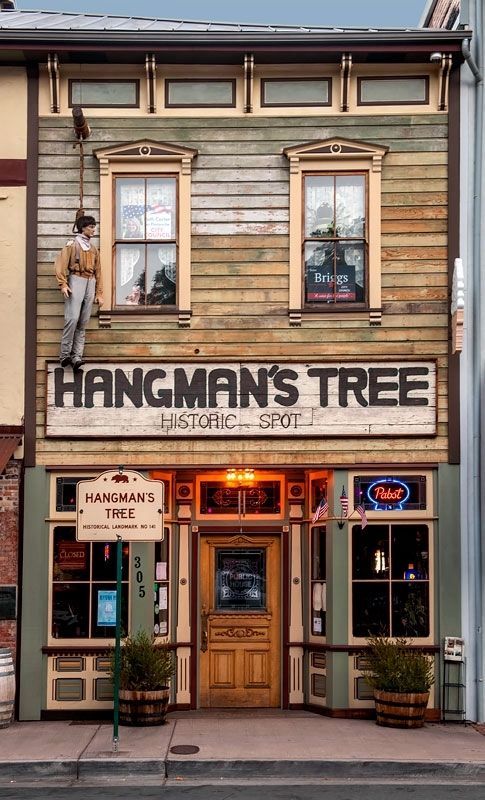 Hangman's Tree Ice Cream Saloon image. Click for full size.